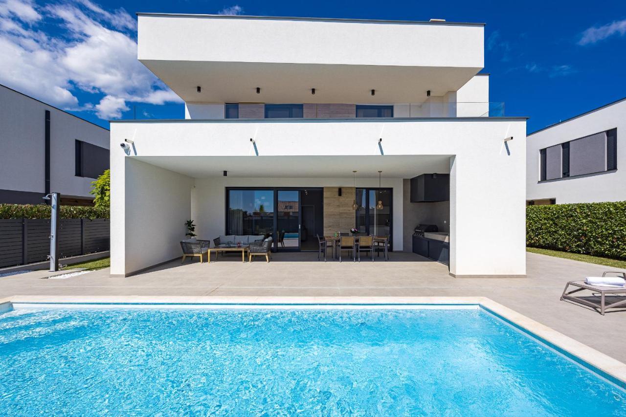 Villa Moon Near The Sea فاجانا المظهر الخارجي الصورة